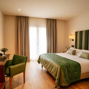 Habitación Superior con Cama Queen